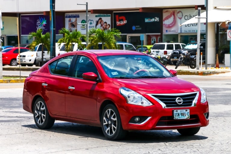 nissan versa